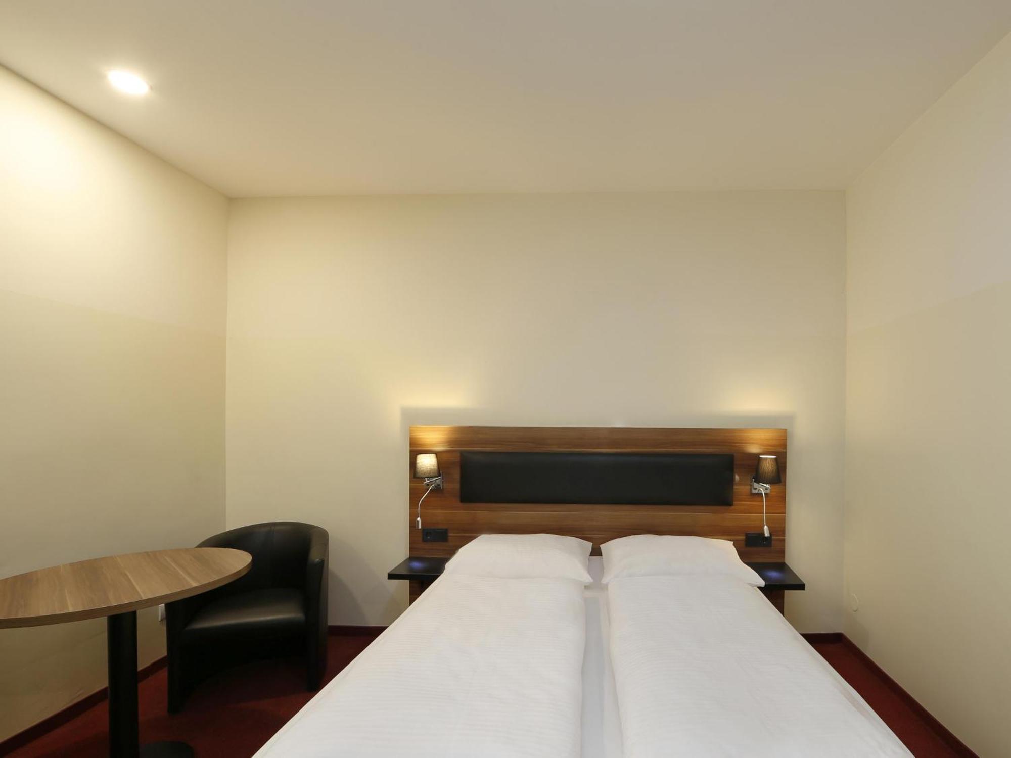 B&B Hotel Berlin-Adlershof Εξωτερικό φωτογραφία