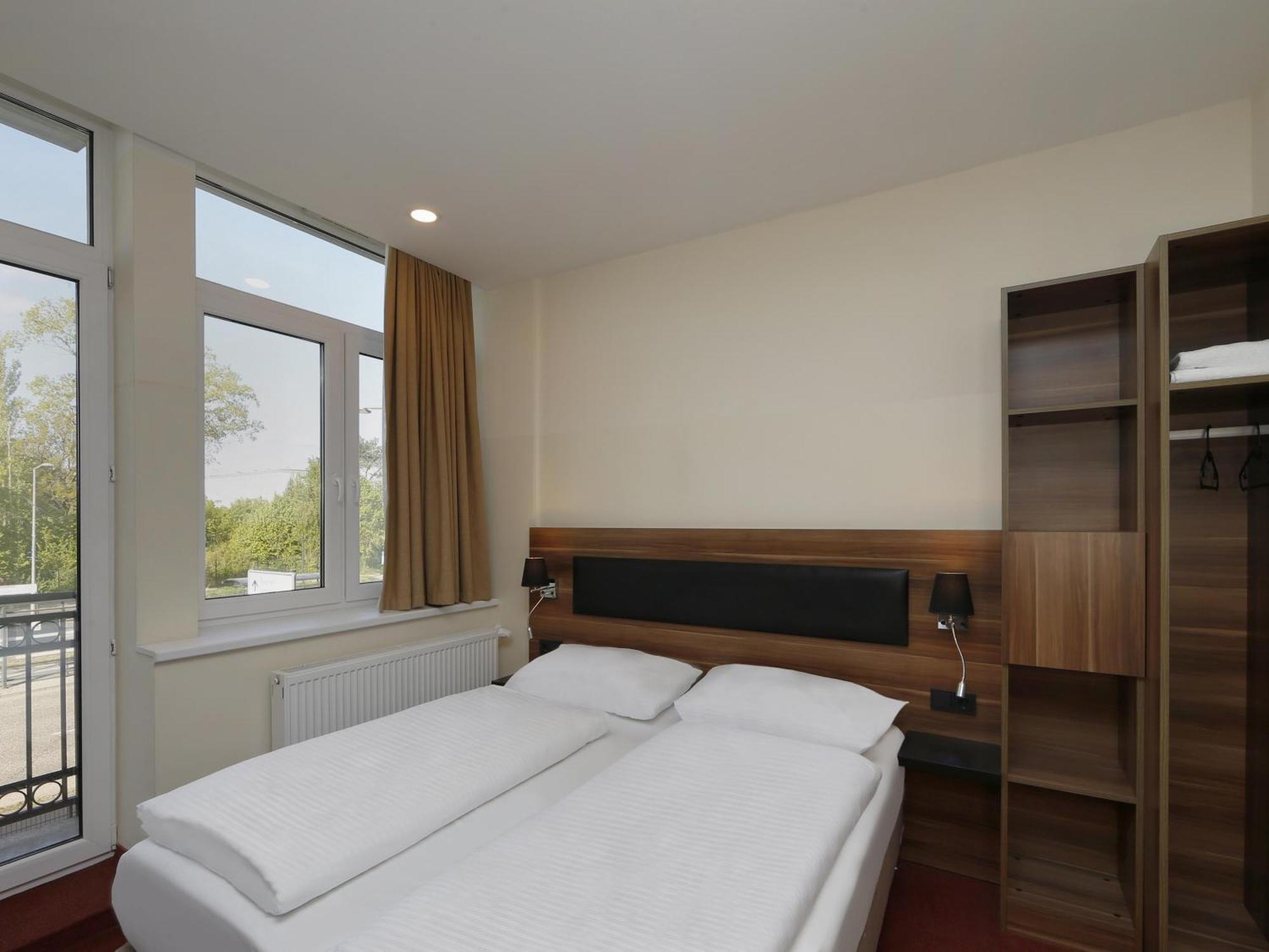 B&B Hotel Berlin-Adlershof Εξωτερικό φωτογραφία