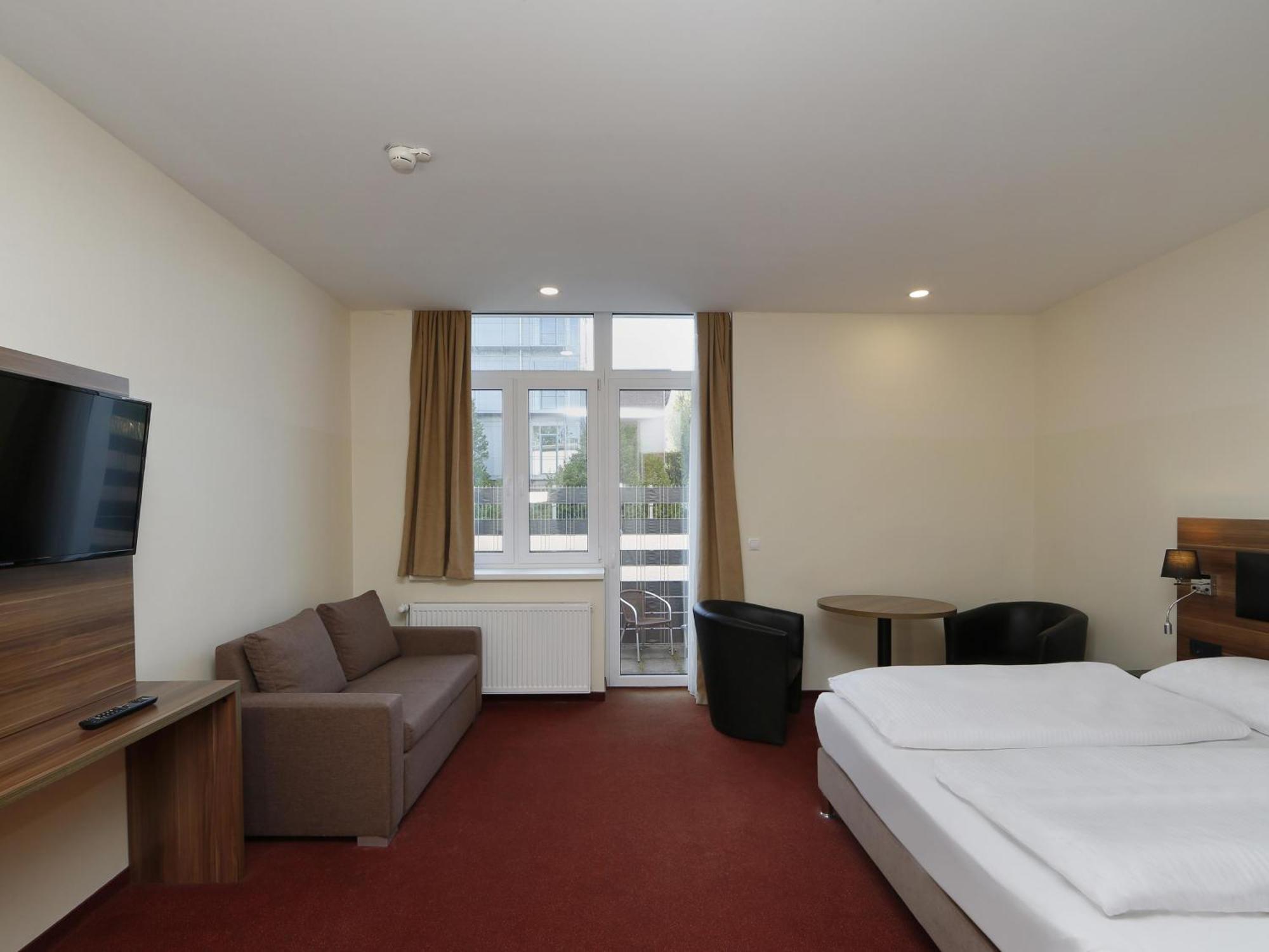 B&B Hotel Berlin-Adlershof Εξωτερικό φωτογραφία